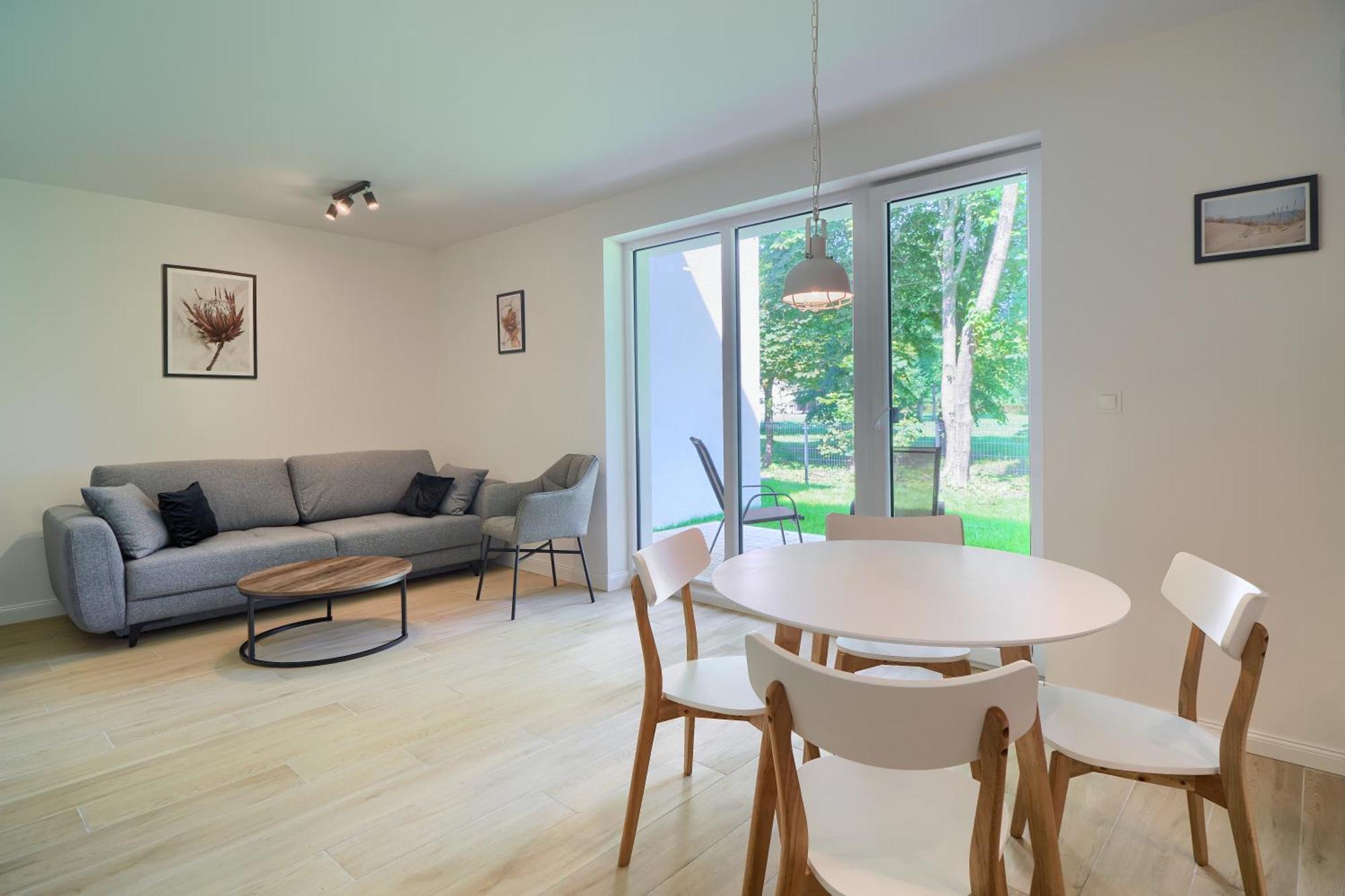 Apartamenty 7 Debow Pleśna Buitenkant foto